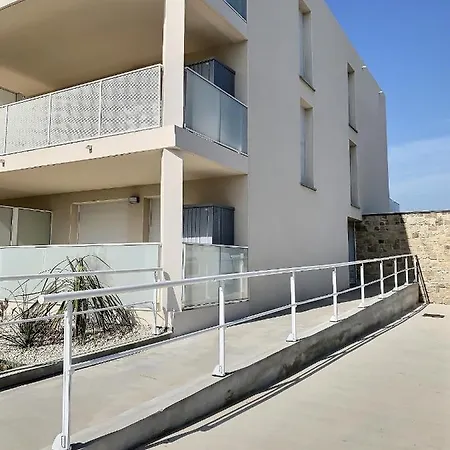 A 600m De La Dans Recente Sérignan